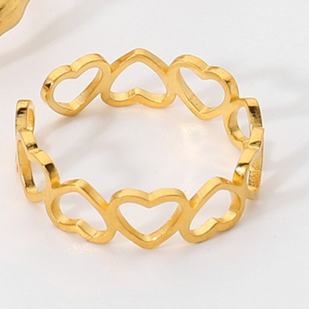 NEW!! 18k Gold Plated Stainless Steel Geometric Heart Ring - Picture 2 of 2